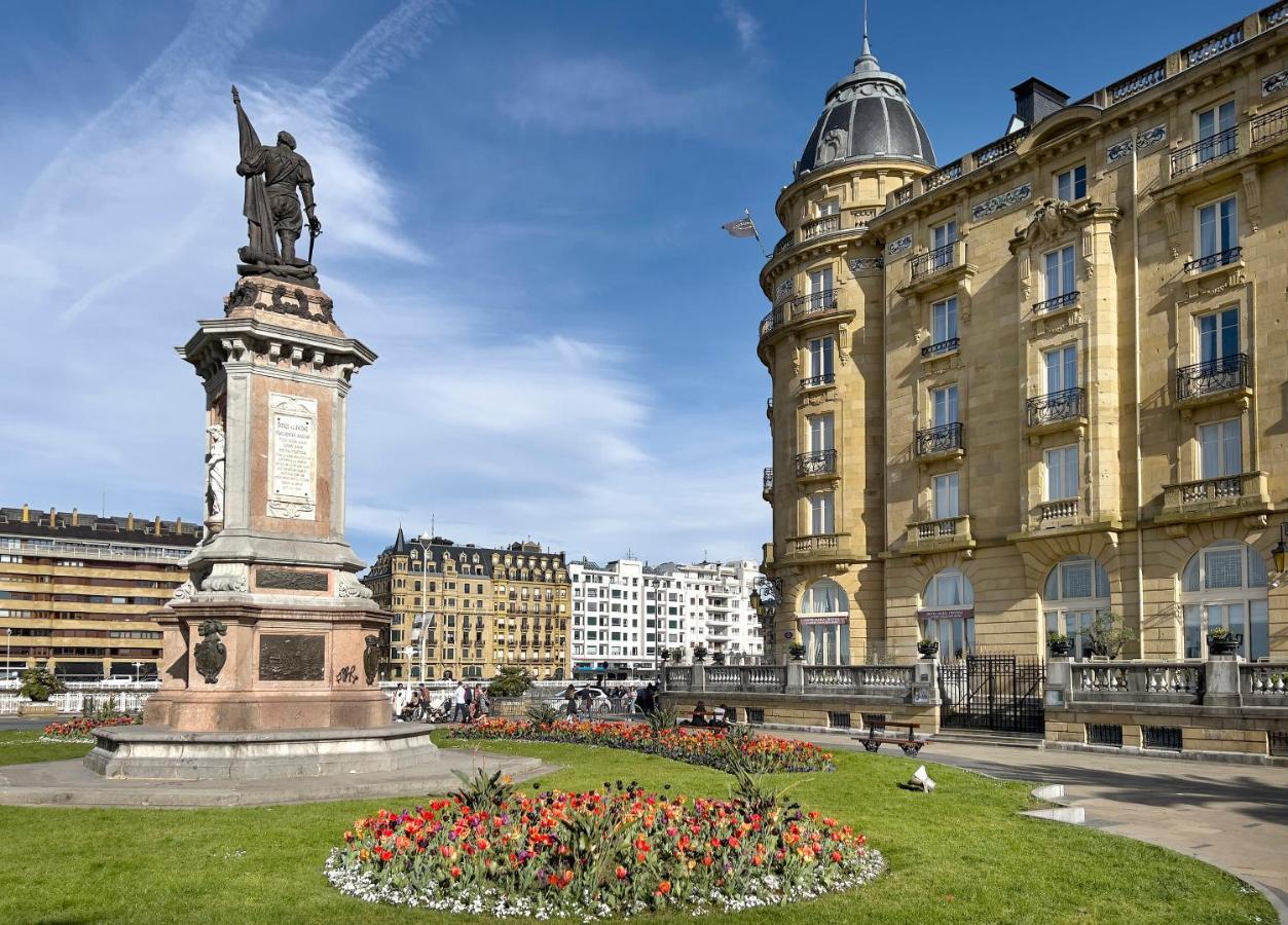 Deluxe Apt-Views To Historic Maria Cristina Hotel Сан-Себастьян Экстерьер фото